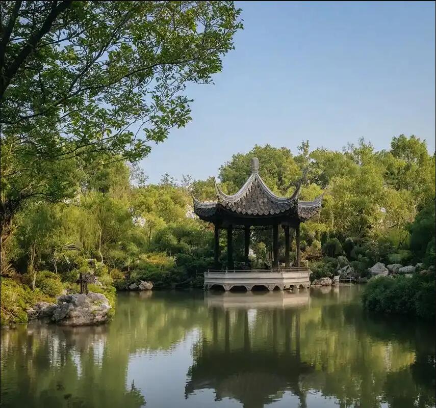 嘉鱼县夜蕾餐饮有限公司